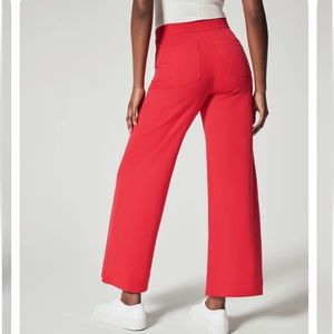 On the go wide leg pants PETITE